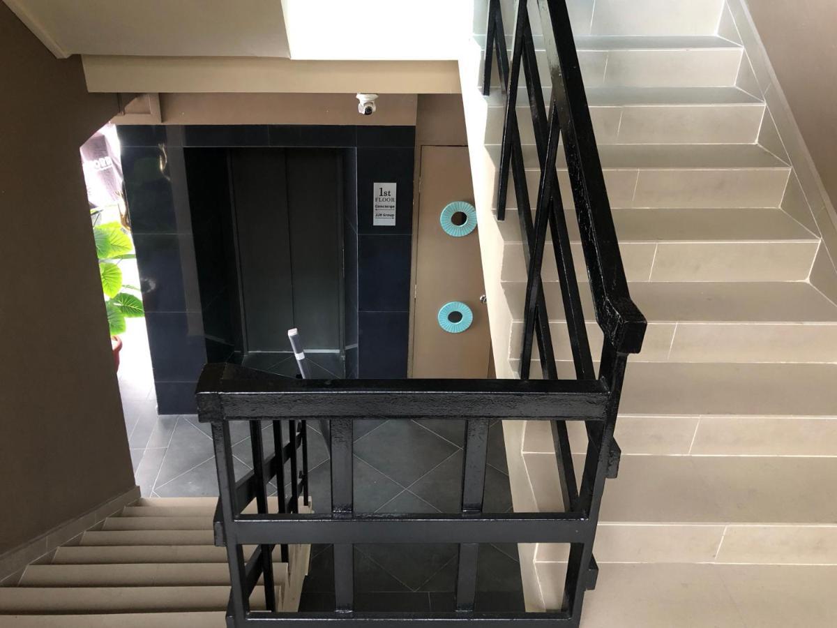 Jjh Serviced Apartments Near Serangoon Mrt Singapore Bagian luar foto